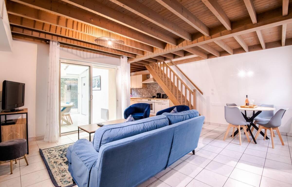 Malebranche - Maison En Hypercentre Avec Cour Amboise Luaran gambar